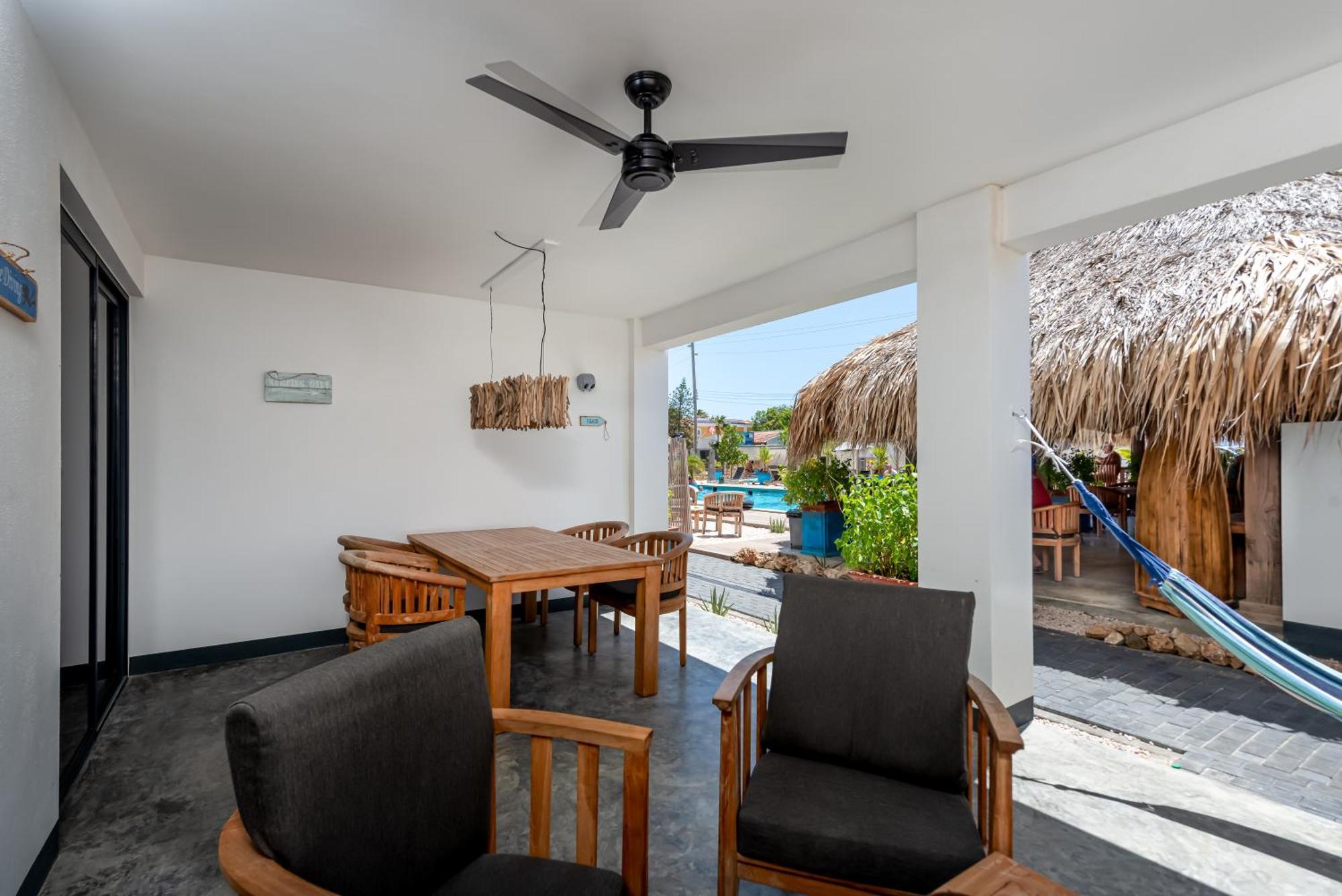 Bloozz Resort Bonaire Kralendijk  Bagian luar foto