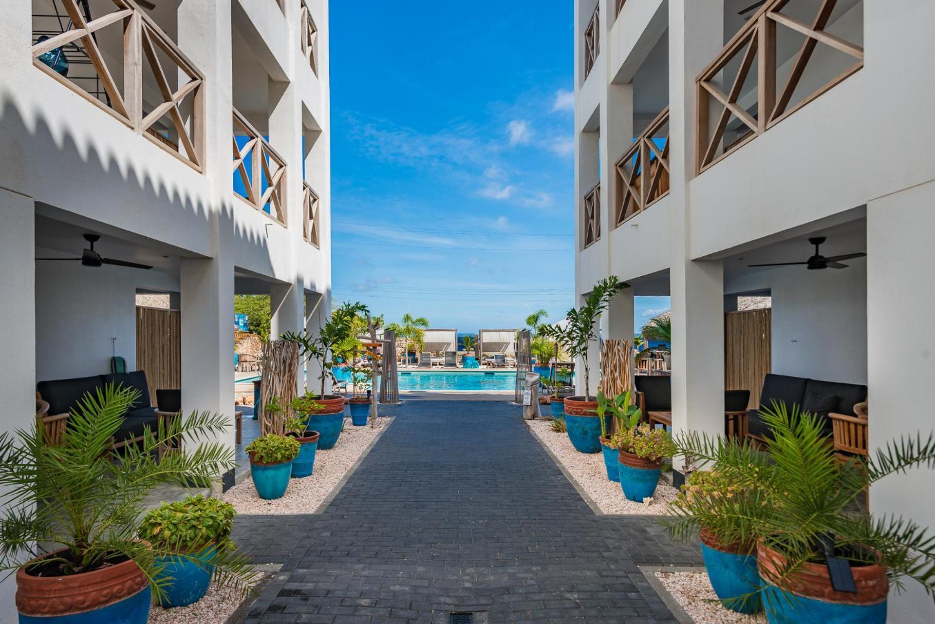 Bloozz Resort Bonaire Kralendijk  Bagian luar foto
